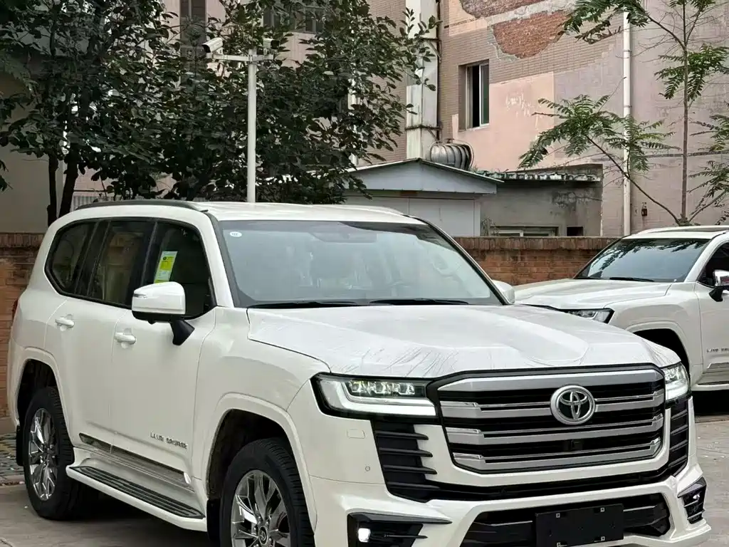 Toyota Land Cruiser — миниатюра 3