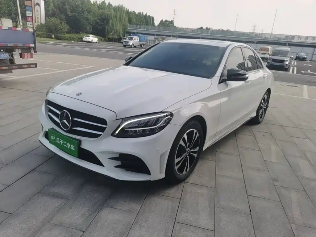 Mercedes-Benz C-Class — миниатюра 2
