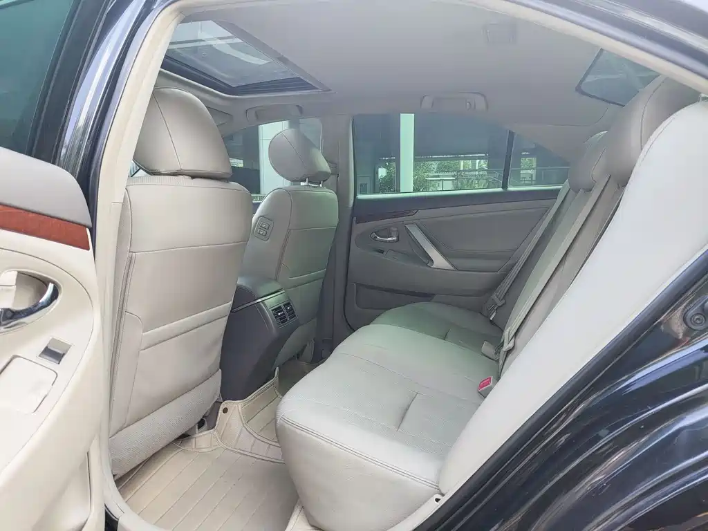 Toyota Camry 2013 200G Luxury