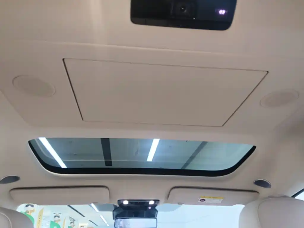 Li Auto Li MEGA — миниатюра 18