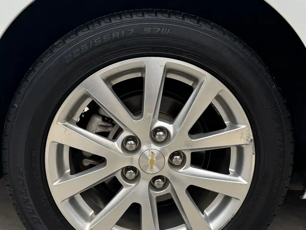 Chevrolet Malibu — миниатюра 12