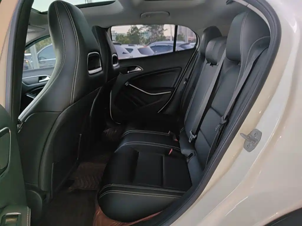 Mercedes-Benz GLA — миниатюра 17