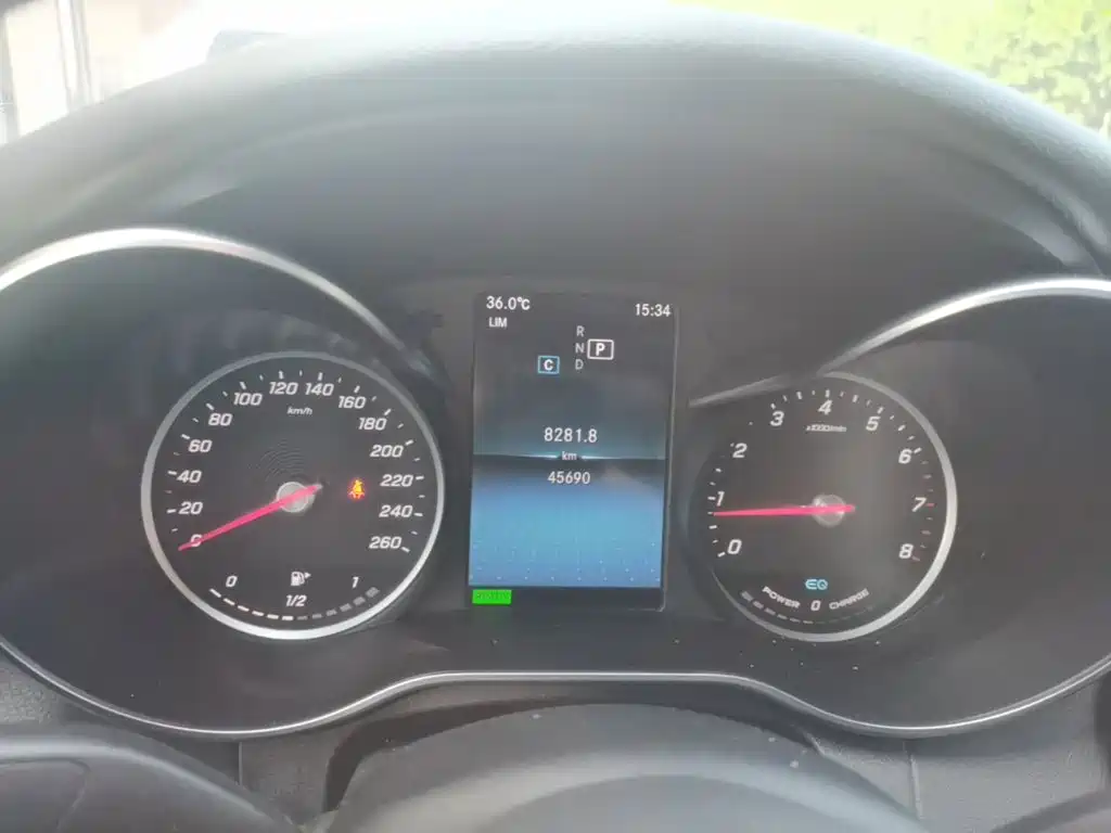 Mercedes-Benz C-Class — миниатюра 12