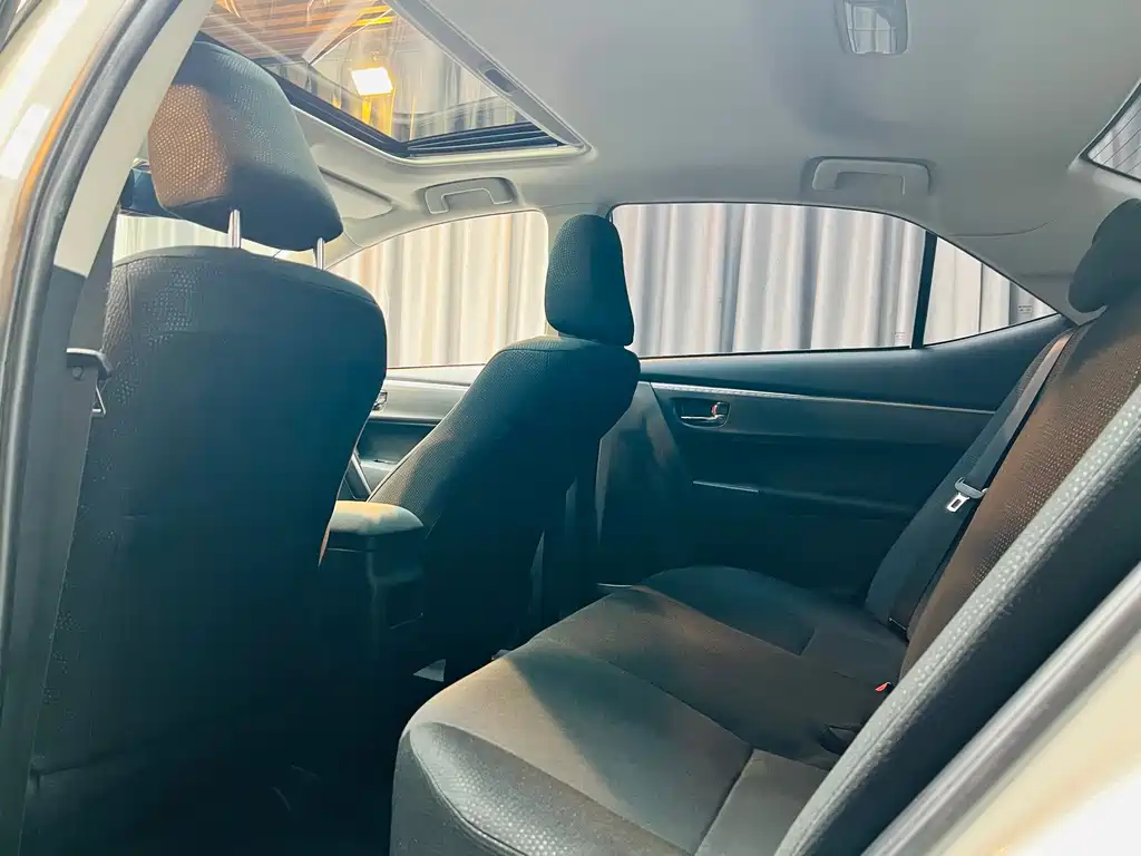 Toyota Corolla — миниатюра 10