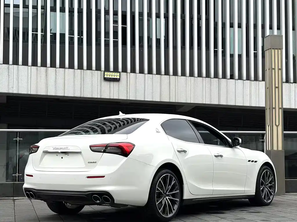 Maserati Ghibli 2021 2.0T
