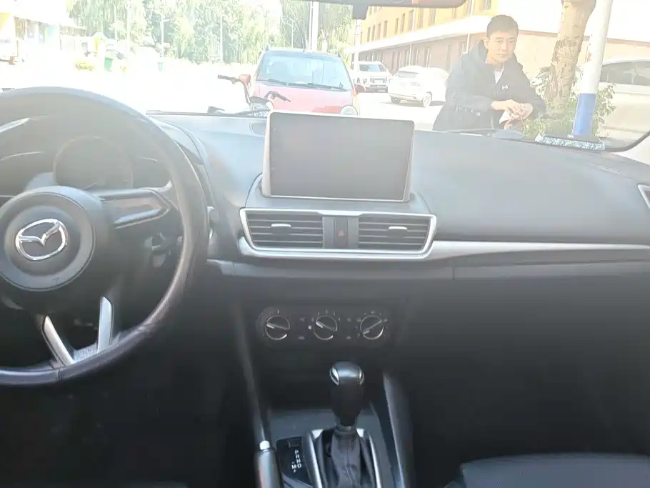 Mazda 3 Axela — миниатюра 13