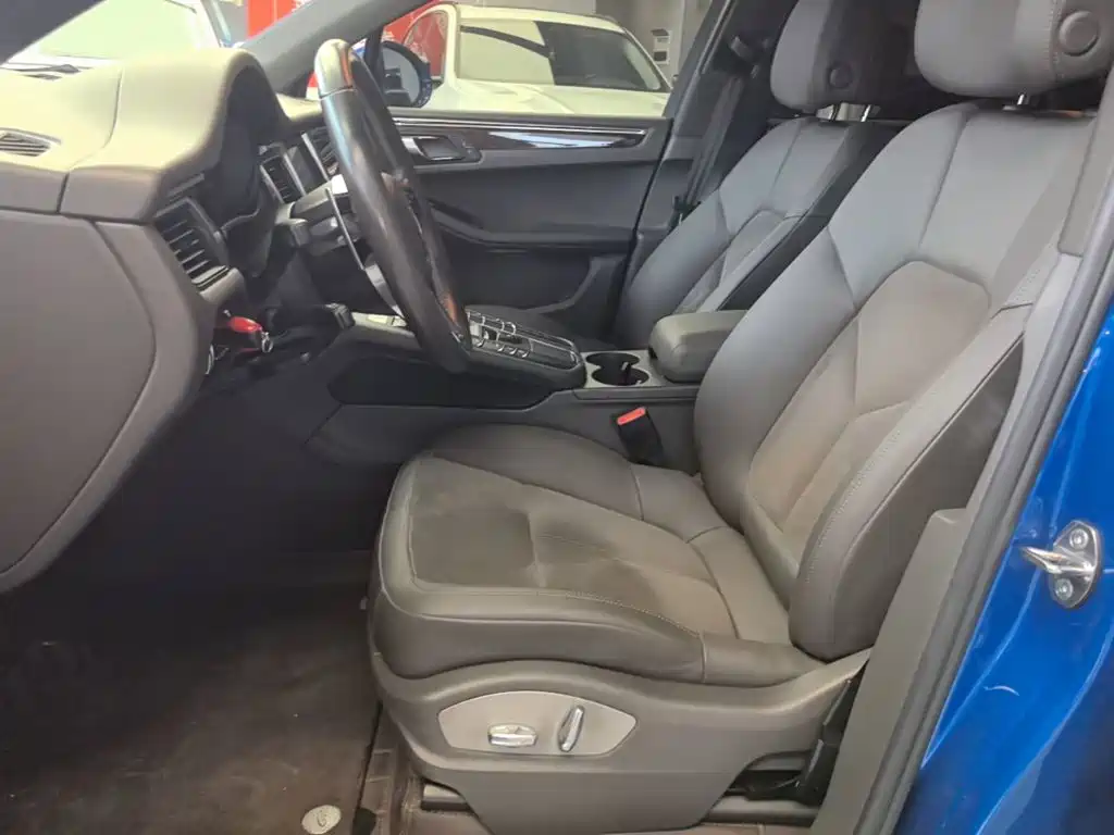 Porsche Macan — миниатюра 15