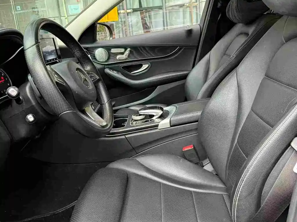 Mercedes-Benz C-Class — миниатюра 9