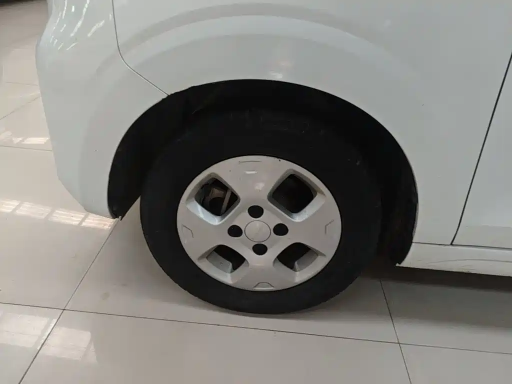 Roewe Clever — миниатюра 23