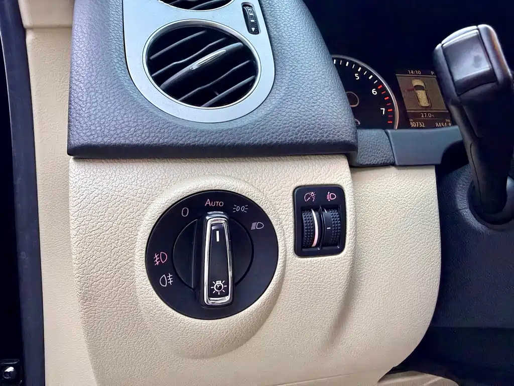 Volkswagen Tiguan — миниатюра 16