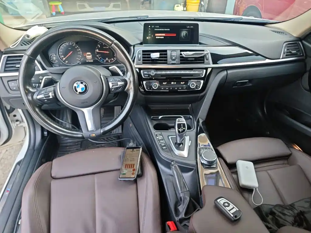 BMW 3 Series — миниатюра 10