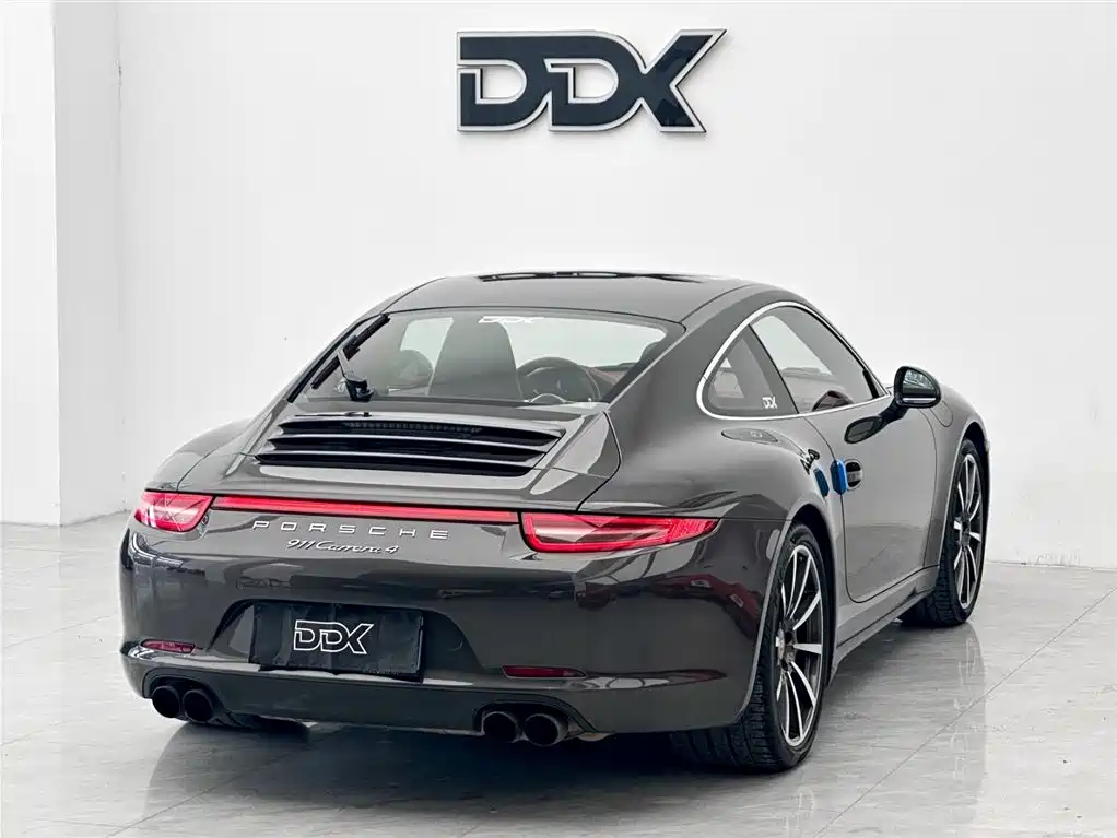 Porsche 911 2013 Carrera 4 3.4L