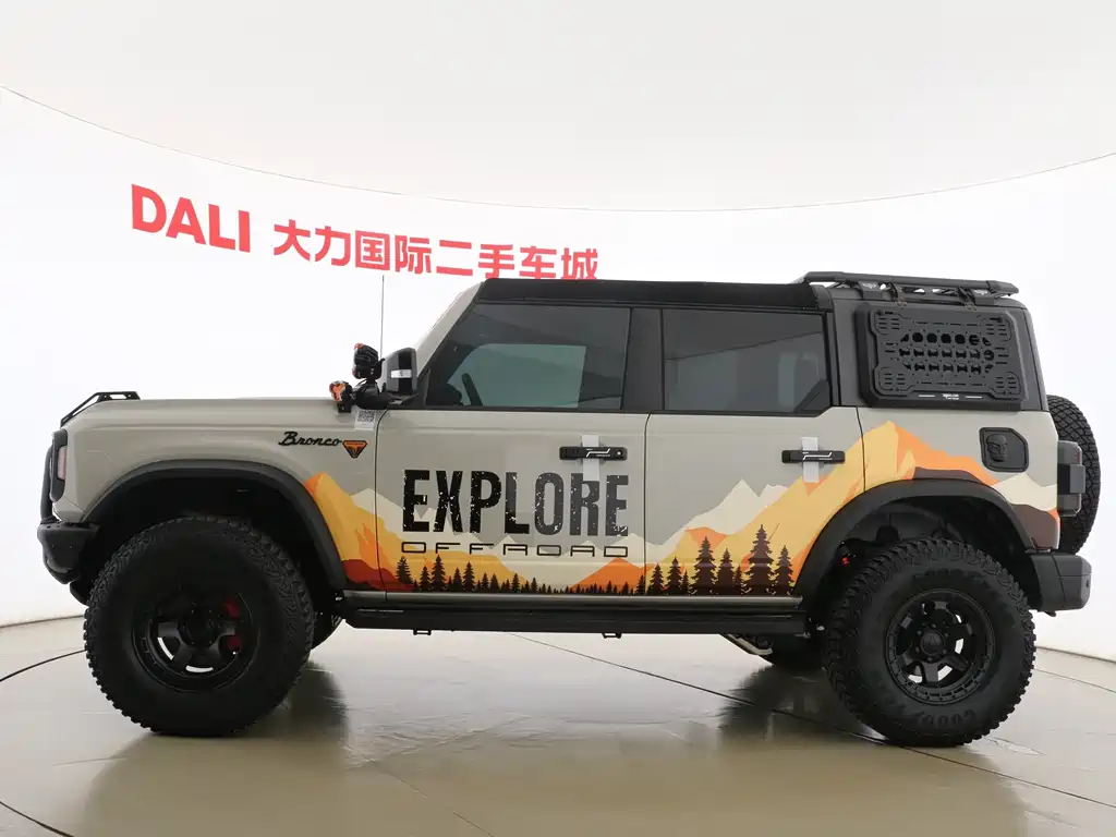 Ford Bronco — миниатюра 15