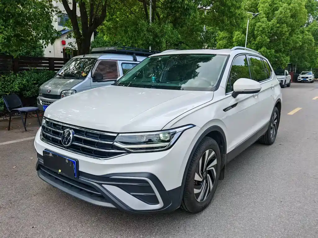 Купить Volkswagen Tiguan L