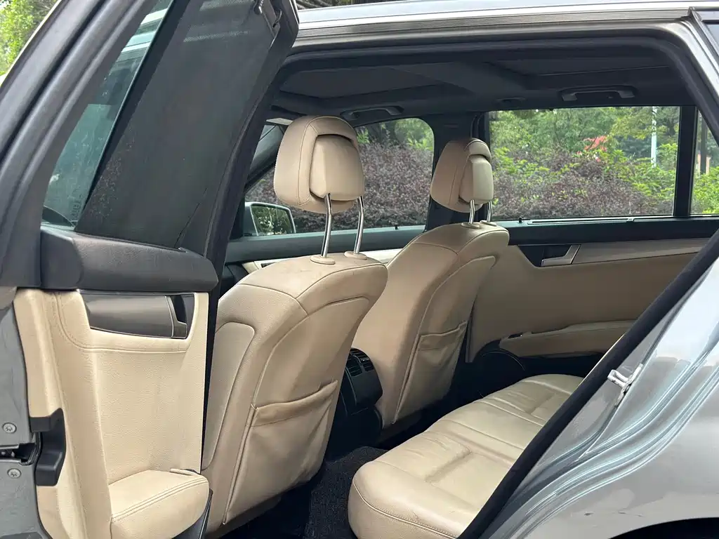 Mercedes-Benz C-Class (Import) — миниатюра 10
