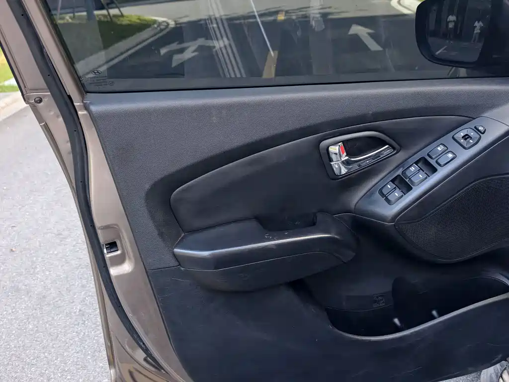 Hyundai ix35 — миниатюра 10