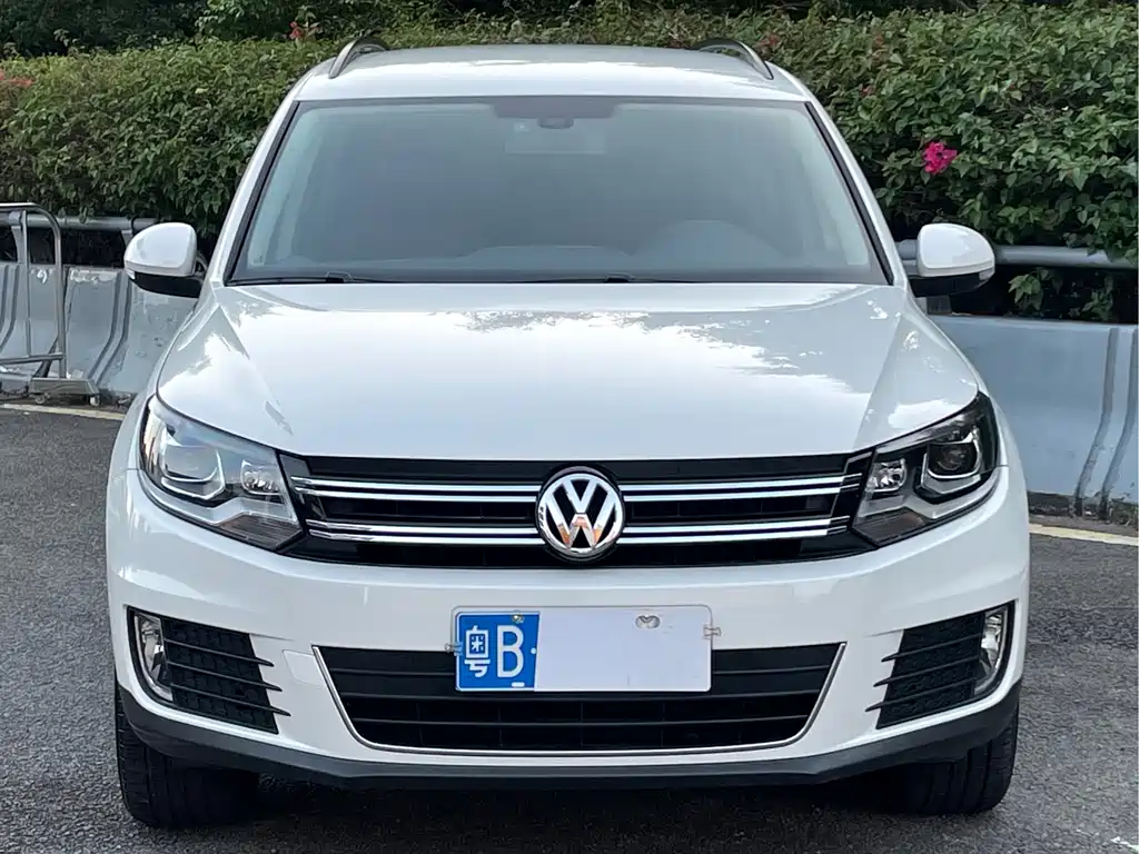 Volkswagen Tiguan — миниатюра 2