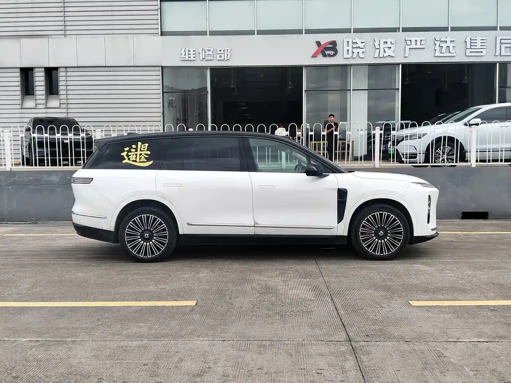 NIO ES8 — миниатюра 4