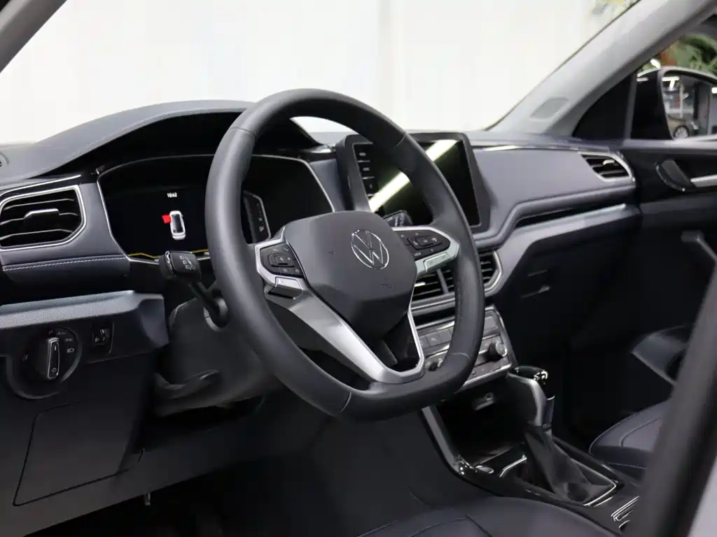 Volkswagen Tharu — миниатюра 6