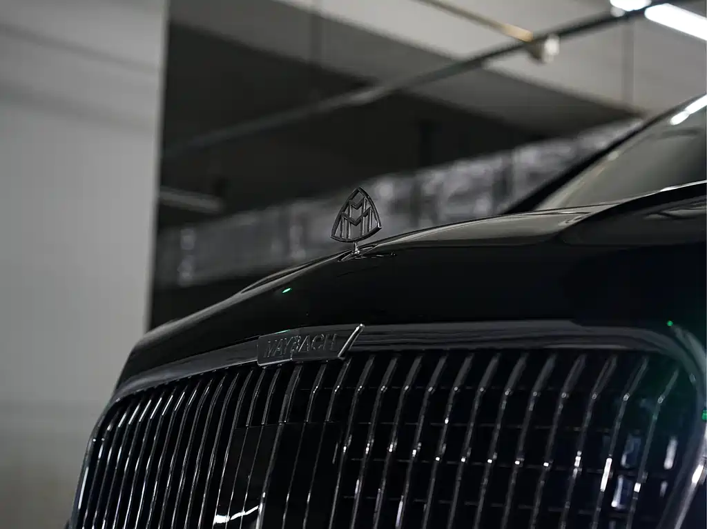 Mercedes-Benz Vito 2021 2.0T Elite 7 мест