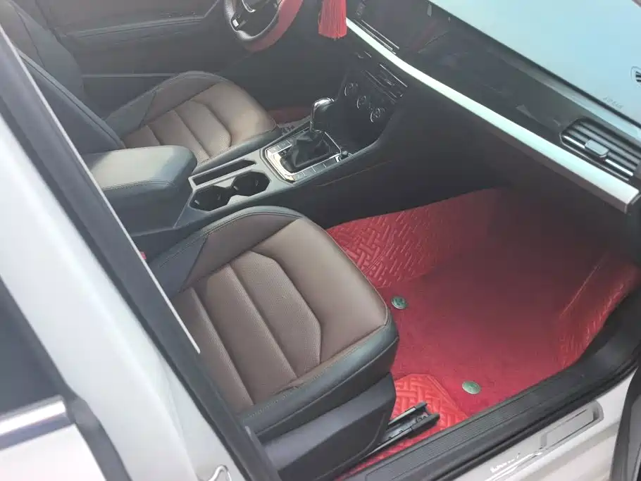 Volkswagen Lavida — миниатюра 8