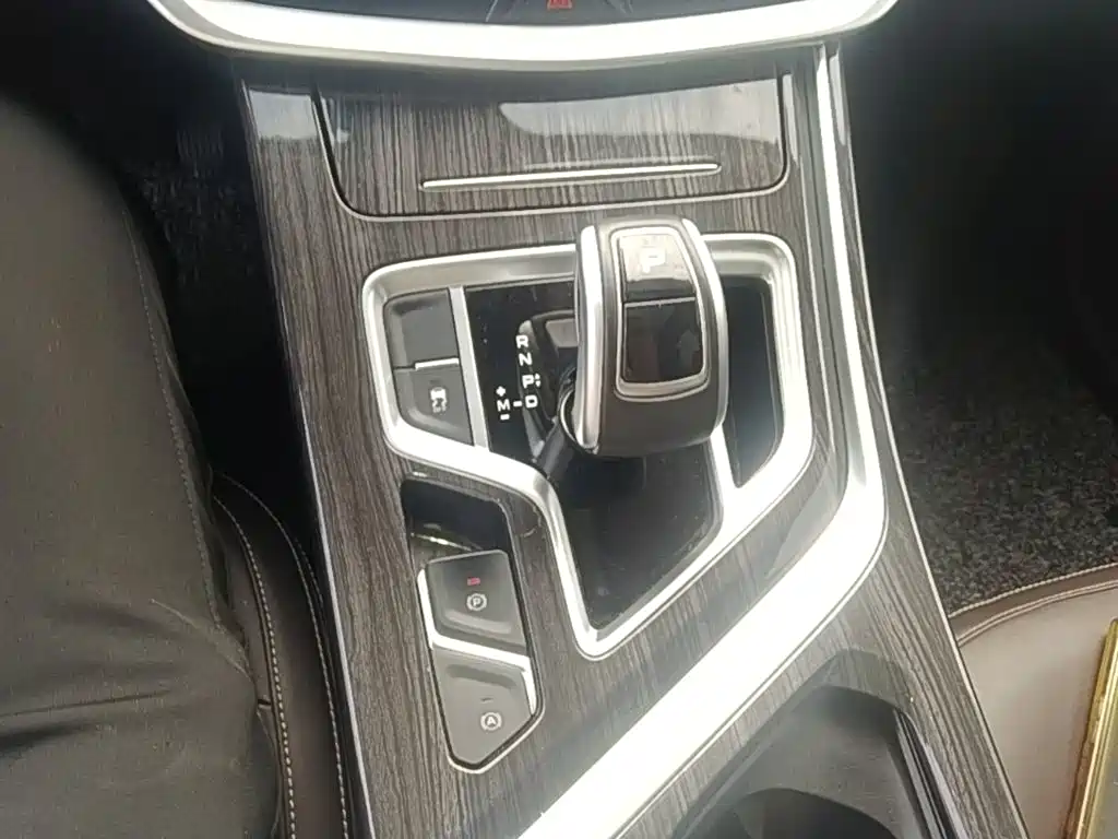 Geely Jia Ji — миниатюра 14
