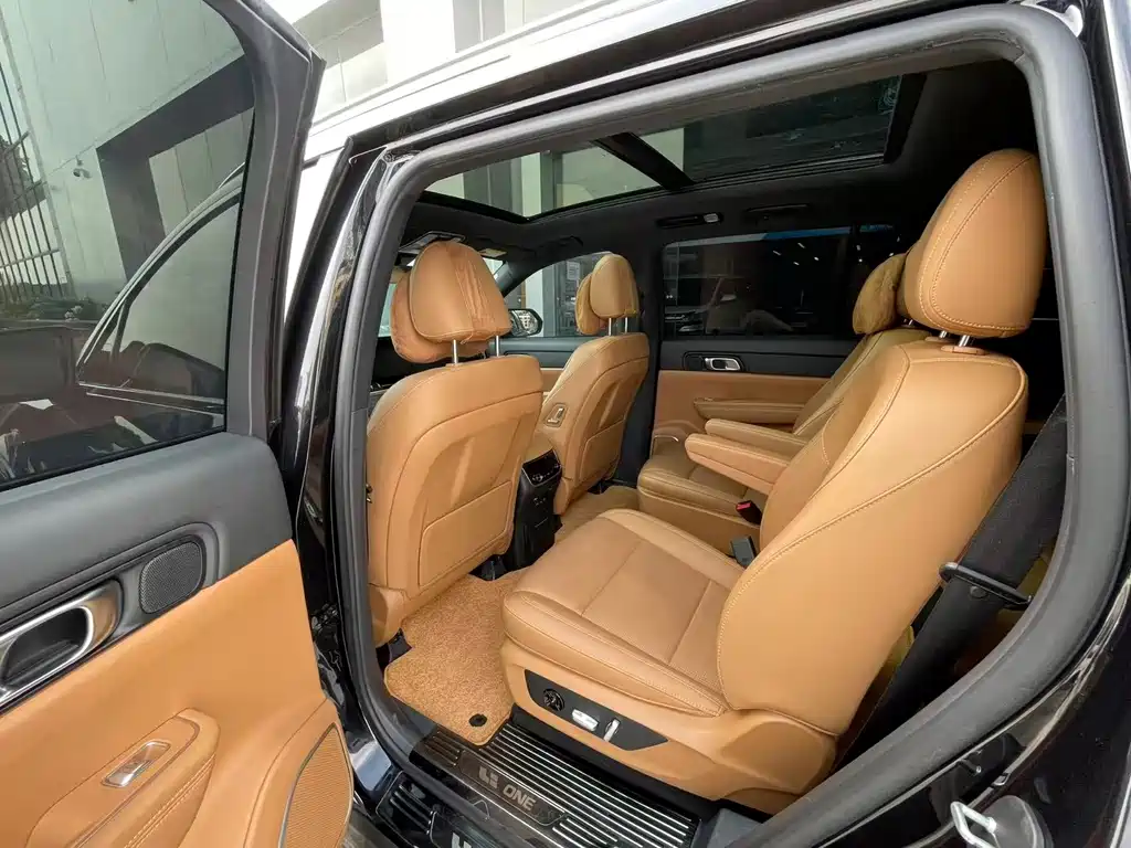 Li Auto Li ONE — миниатюра 11