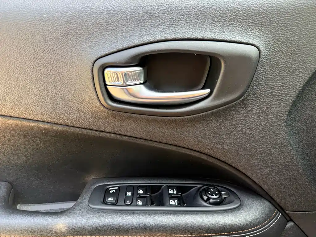 Jeep Compass 200T Auto Home Enjoy Edition, фото 17