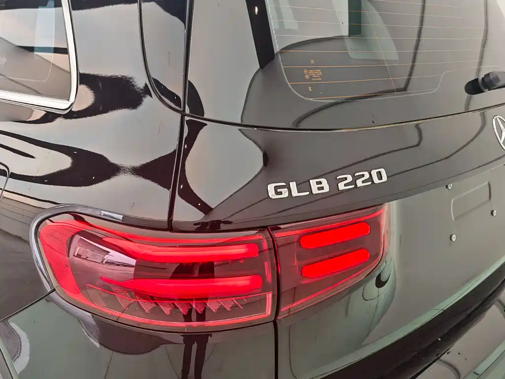 Mercedes-Benz GLB 2025 GLB 220