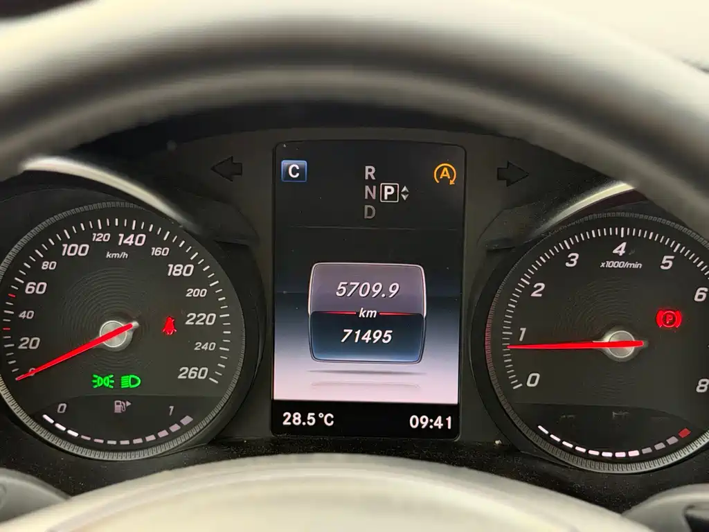 Mercedes-Benz C-Class — миниатюра 14