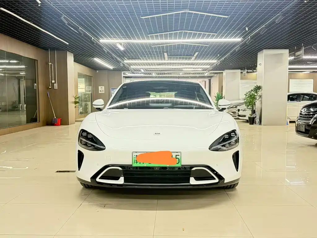 Xiaomi SU7 — миниатюра 2