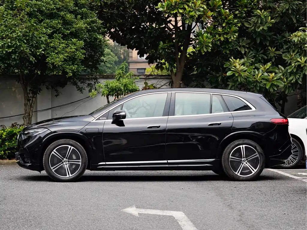 Mercedes-Benz EQS SUV 2023 450+