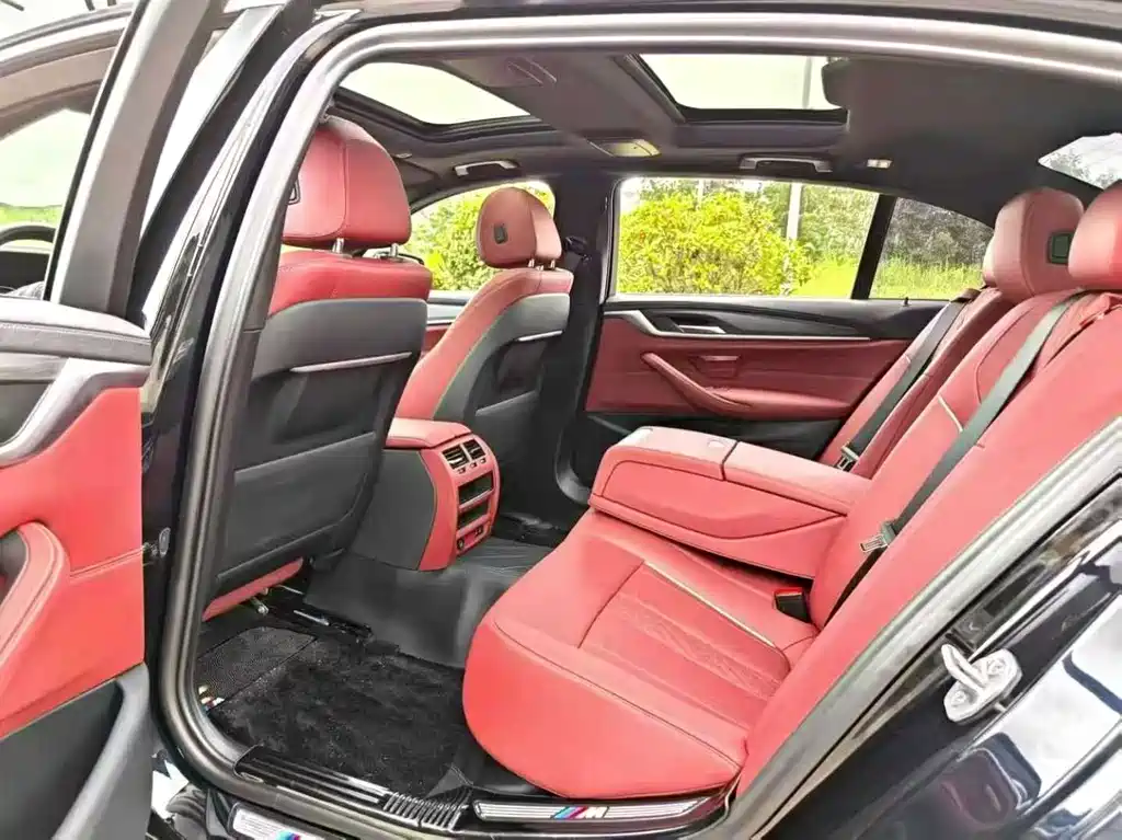 BMW 5 Series — миниатюра 5