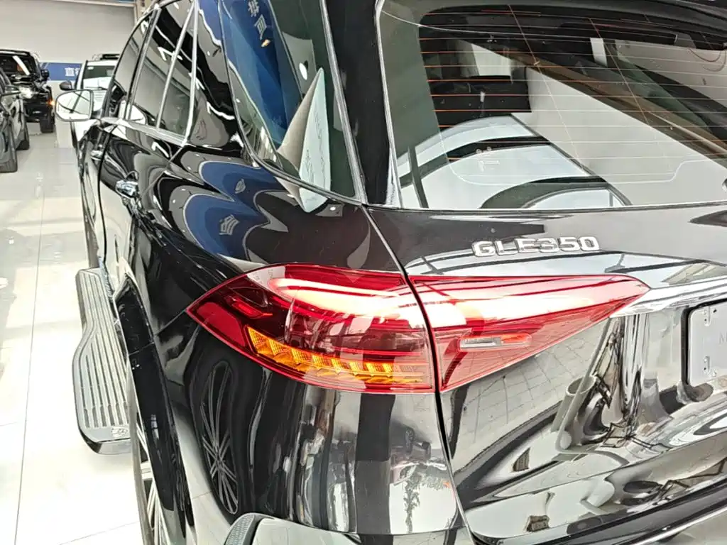 Mercedes-Benz GLE (Import) — миниатюра 5