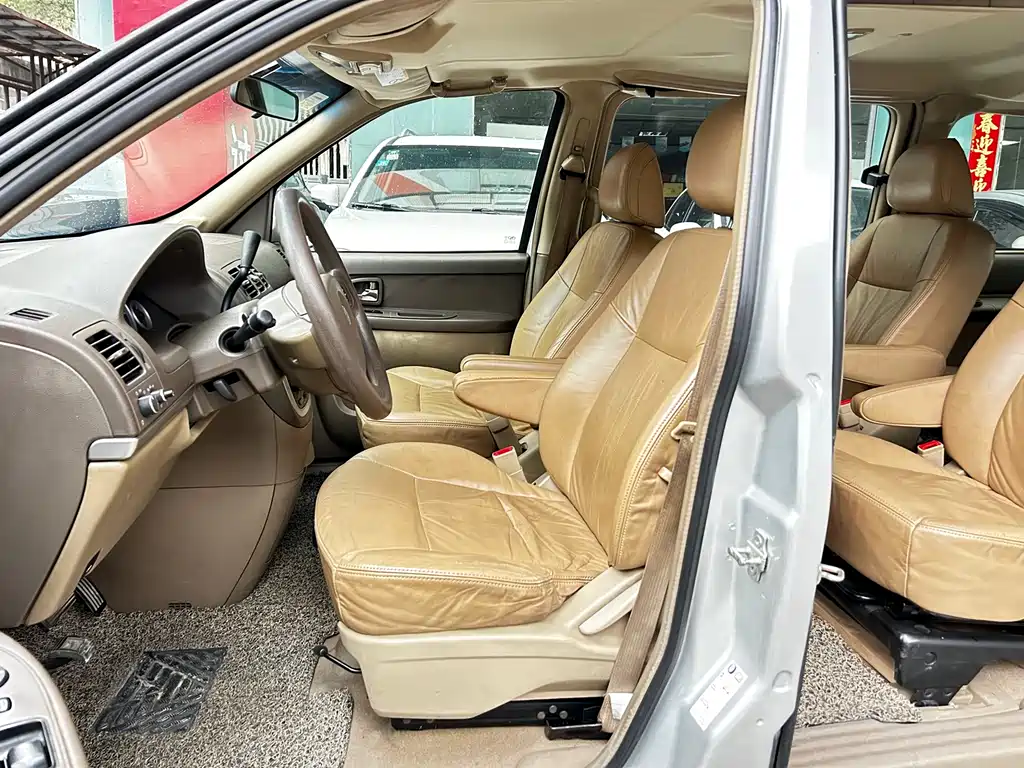 Buick GL8 2013 2.4L