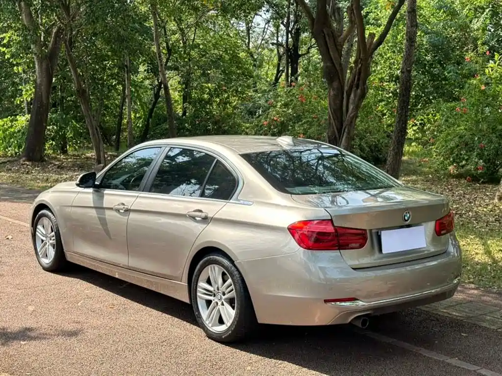 BMW 3 Series — миниатюра 4