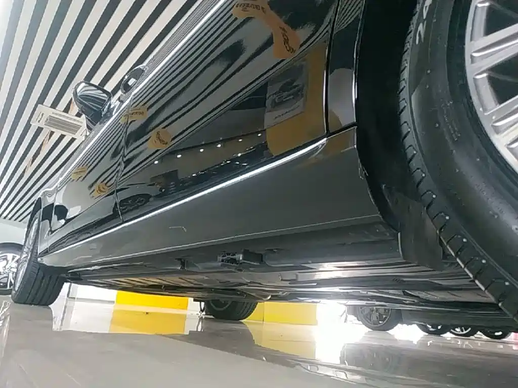 Mercedes-Benz E-Class — миниатюра 22