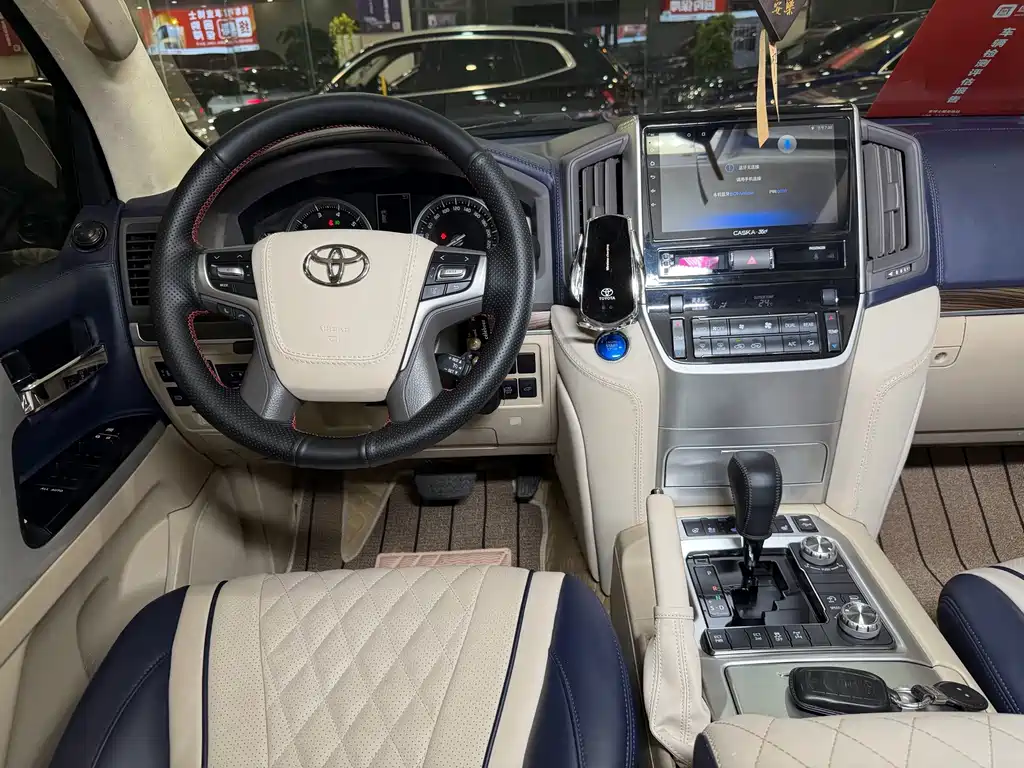 Toyota Land Cruiser — миниатюра 18