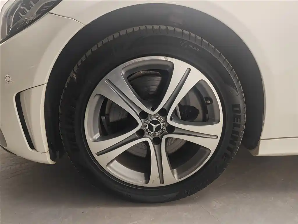 Mercedes-Benz C-Class — миниатюра 13
