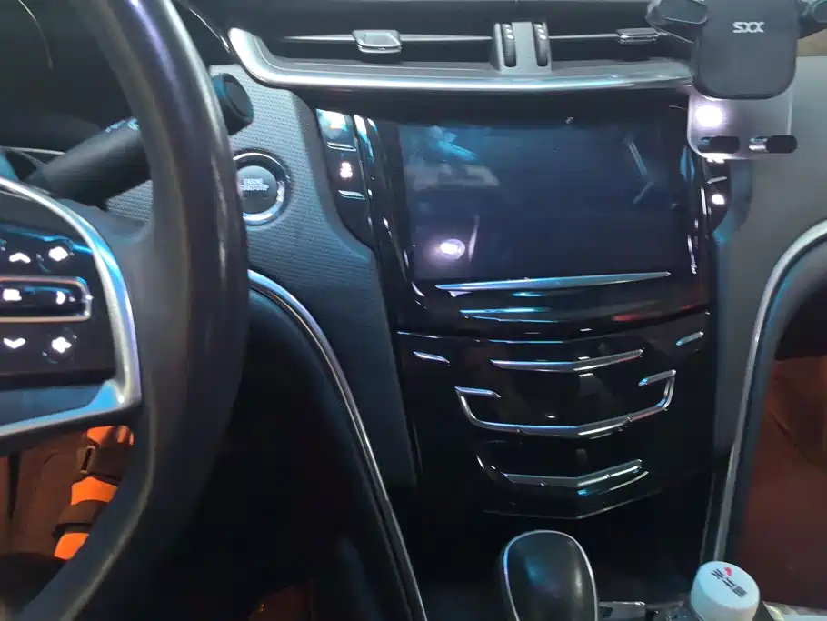 Cadillac XTS — миниатюра 13