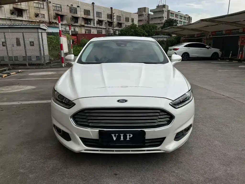 Ford Mondeo — миниатюра 2