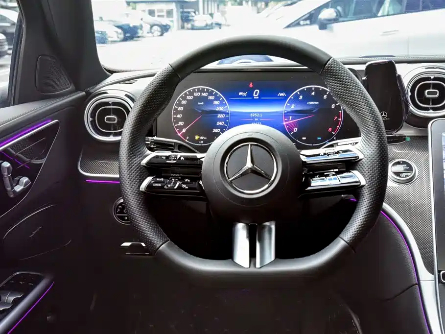 Mercedes-Benz C-Class — миниатюра 20