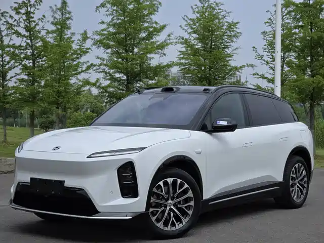 NIO ES6