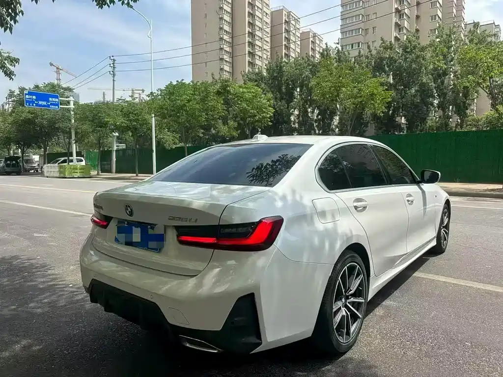BMW 3 Series — миниатюра 7