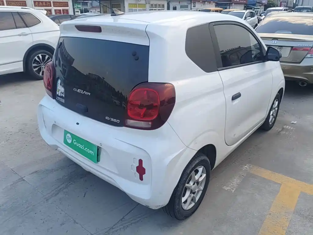 Roewe Clever — миниатюра 7