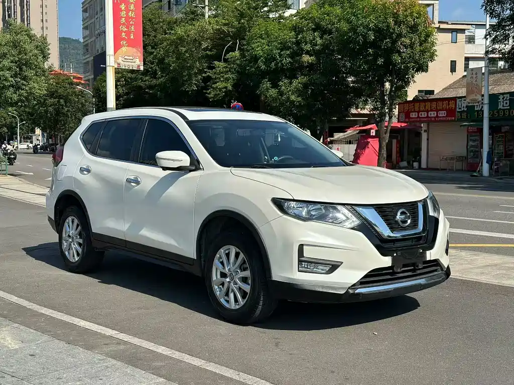 Nissan X-Trail — миниатюра 3