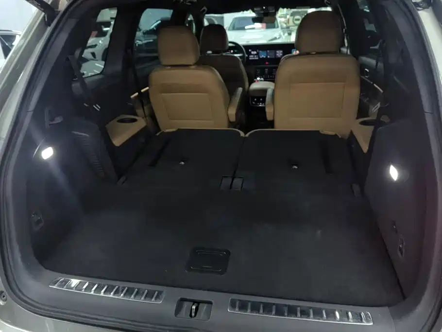 Li Auto Li ONE — миниатюра 4