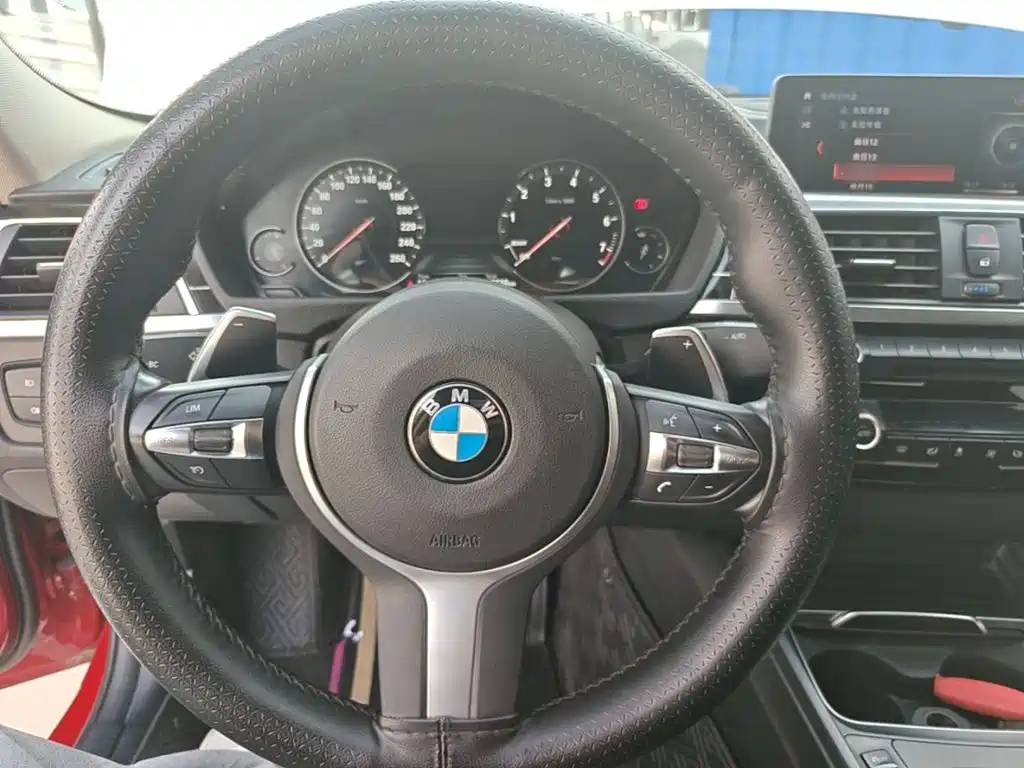 BMW 3 Series — миниатюра 11