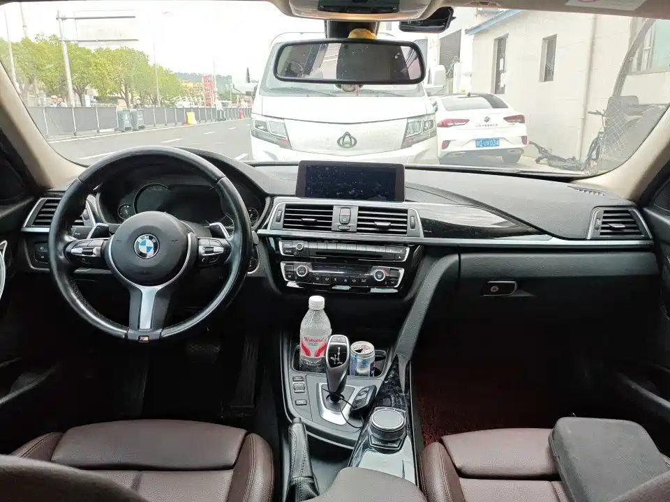 BMW 3 Series — миниатюра 5