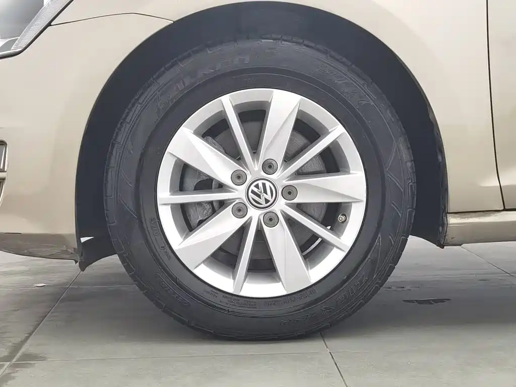 Volkswagen Golf — миниатюра 17
